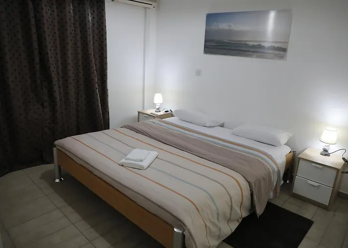 Bianco E U ニコシア